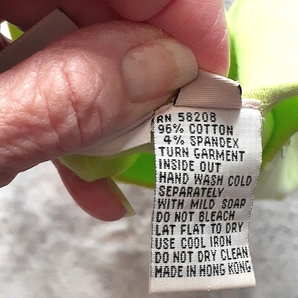 Lt LIME BLOUSE & a few Sequins to add interest! - Picture 5 of 6